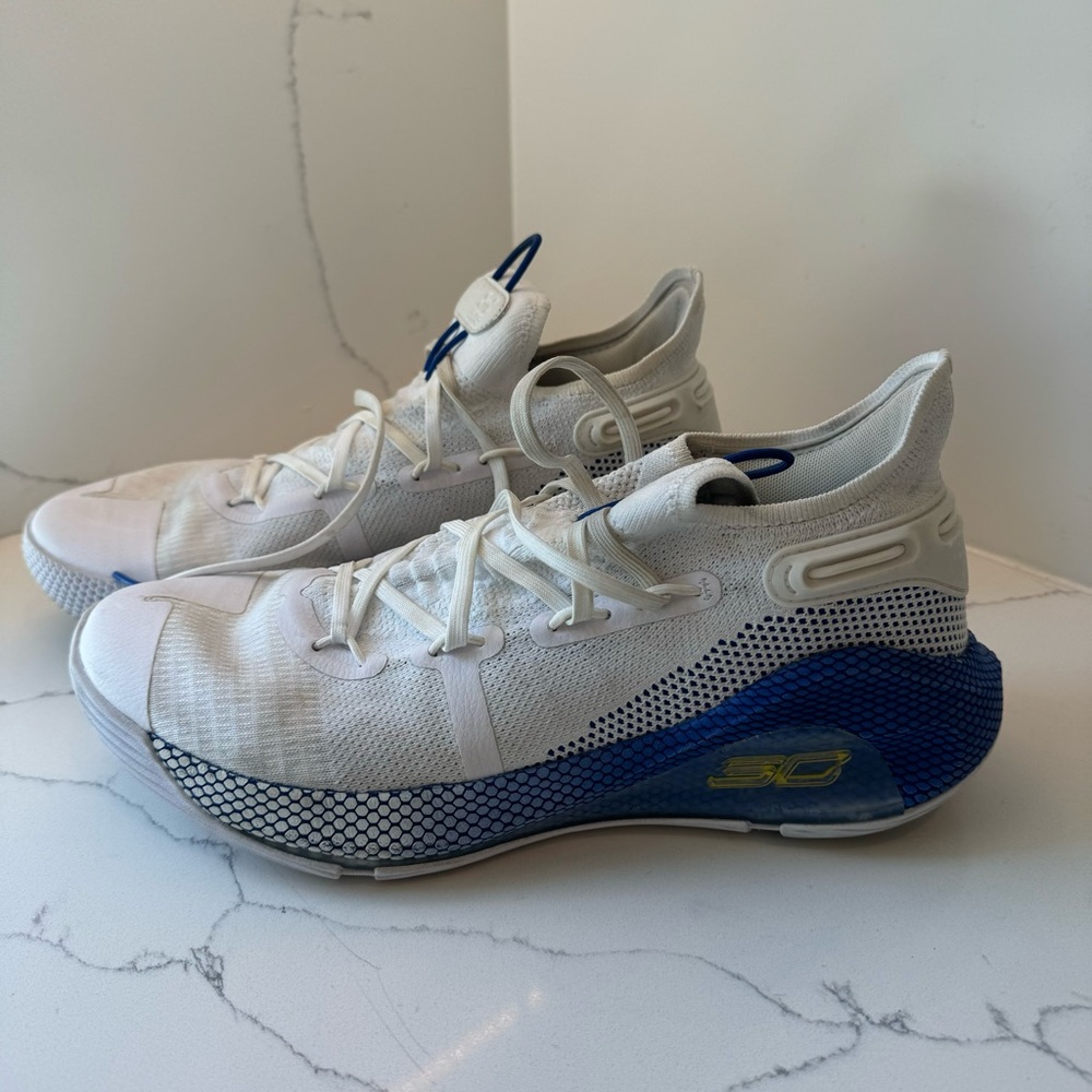 Under Armour Steph Curry 6 Dub Nation Sneakers